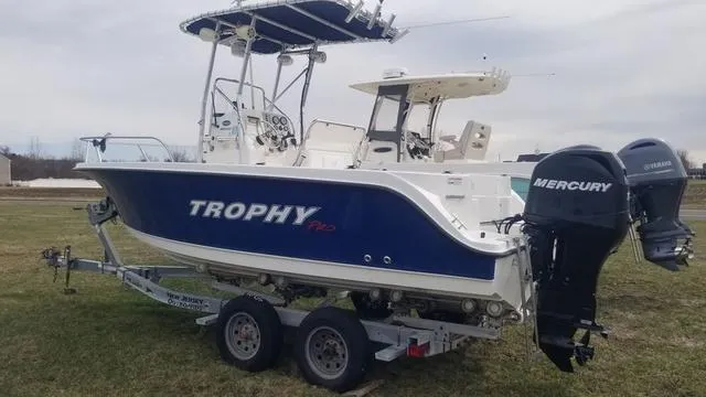 Slide: The Image of Trophy 1903 Center Console 2008 - 3