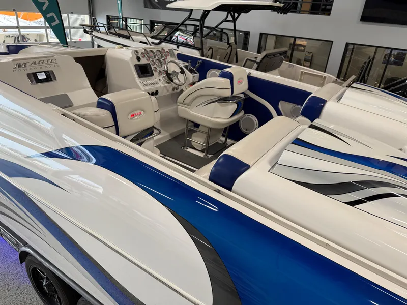 Slide: The Image of Magic 30 Sceptor 2008 - 61