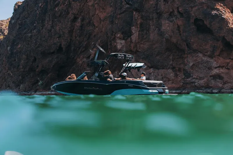 The Image of MasterCraft NXT22 2025 - 0