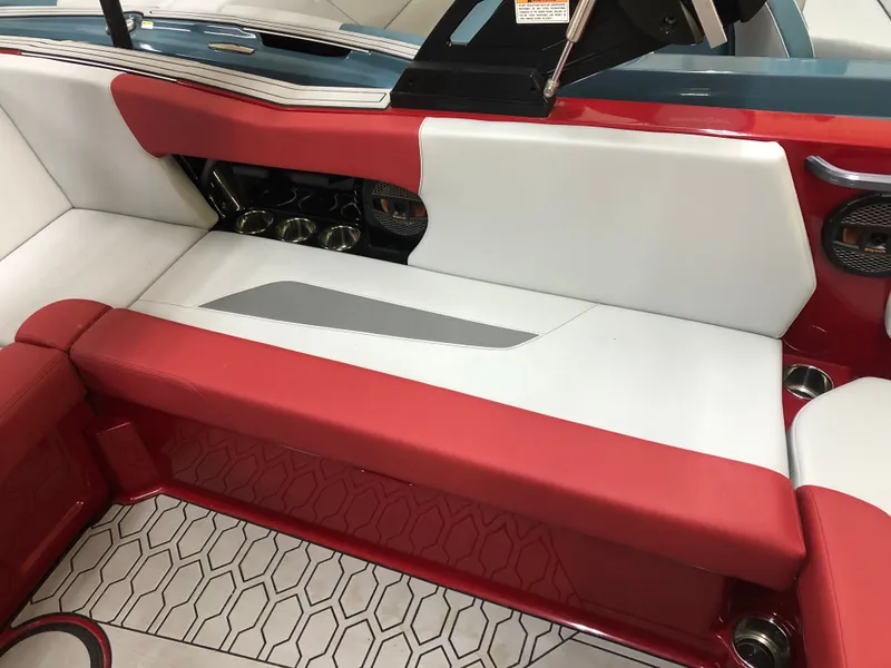 Slide: The Image of MasterCraft NXT22 2025 - 19