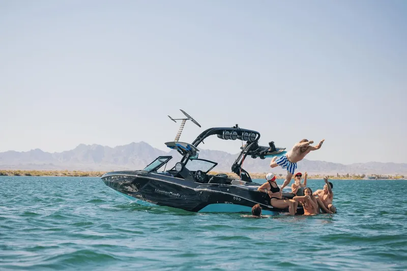 Slide: The Image of MasterCraft NXT22 2025 - 2