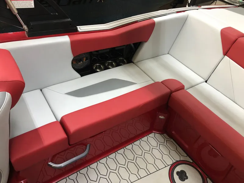 Slide: The Image of MasterCraft NXT22 2025 - 21