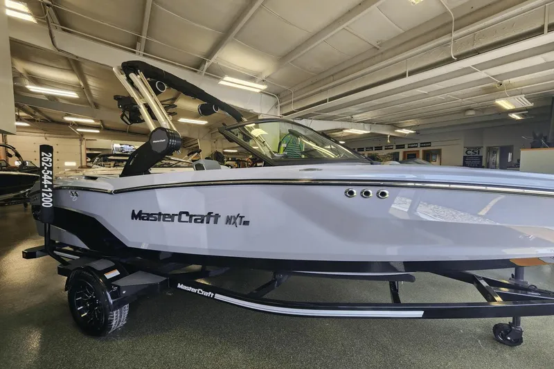 The Image of MasterCraft NXT20 2025 - 0