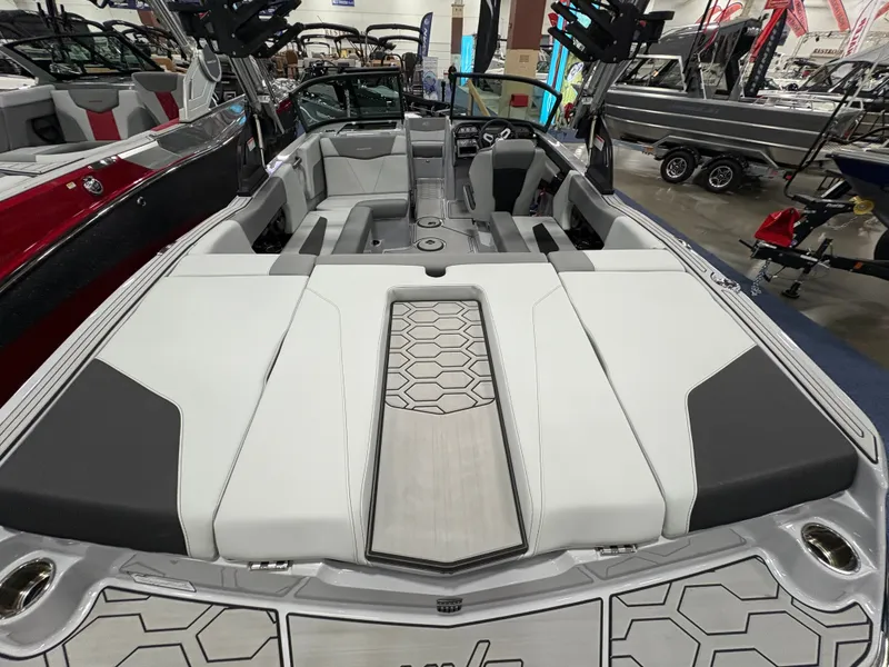 Slide: The Image of MasterCraft NXT20 2025 - 19