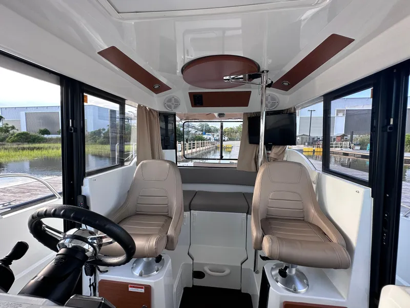 Slide: The Image of Jeanneau Merry Fisher 855 Marlin 2016 - 12