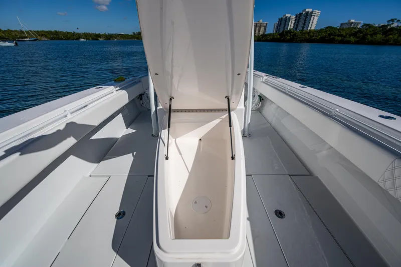 Slide: The Image of Contender 39 ST 2017 - 60