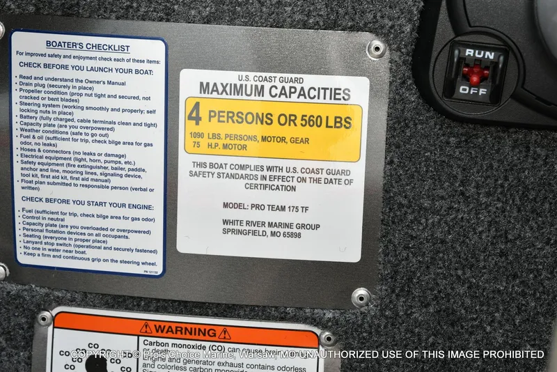 Slide: The Image of 2025 Tracker Pro Team 175 Crappie Edition capacity and safety checklist labels. - 40
