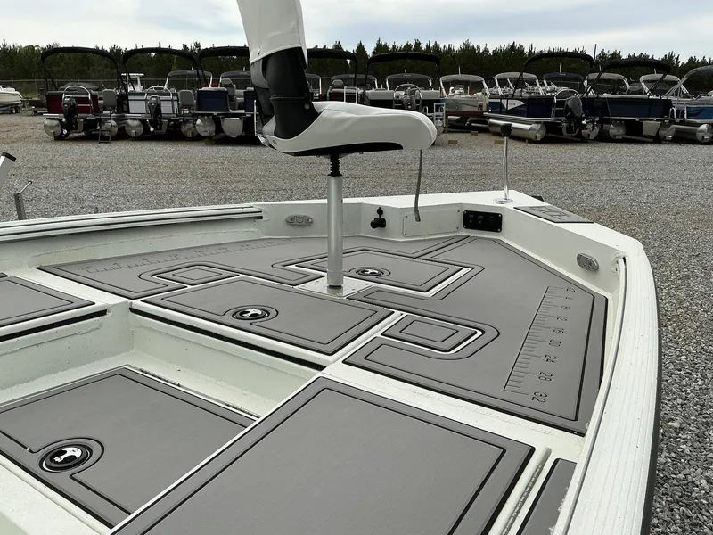 Slide: The Image of Excel Bay Pro 220 220 ELITE 2025 - 5