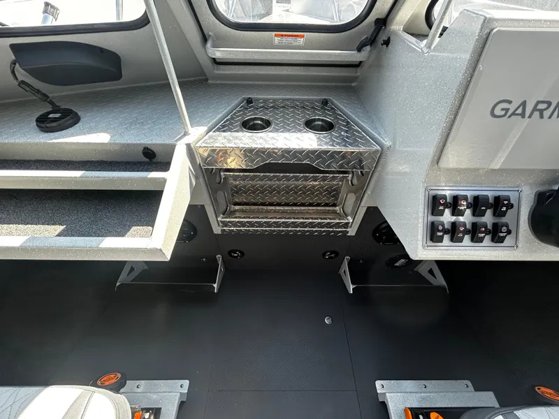 Slide: The Image of Duckworth 24 Pacific Pro 2025 - 14