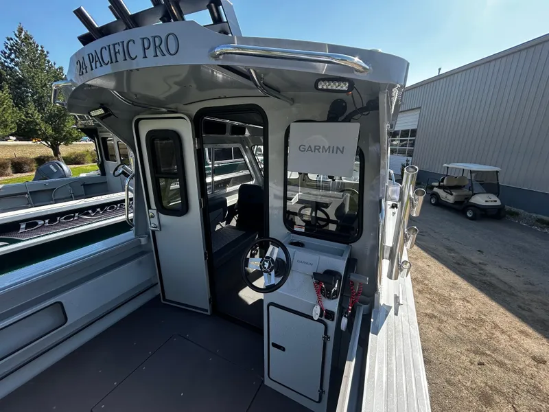 Slide: The Image of Duckworth 24 Pacific Pro 2025 - 8