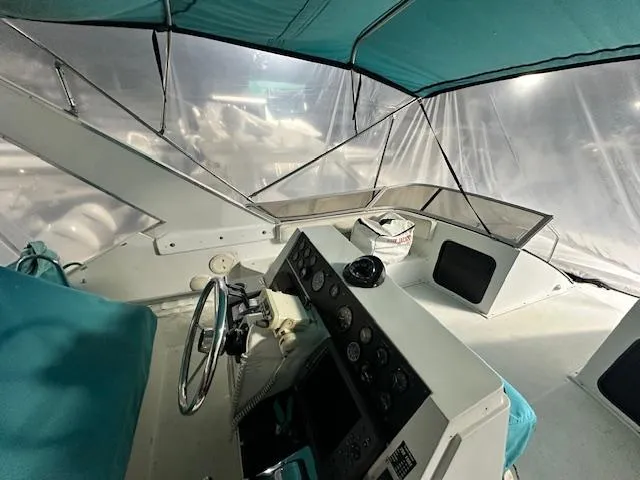 Slide: The Image of Carver Yachts 380 Santego 1993 - 17