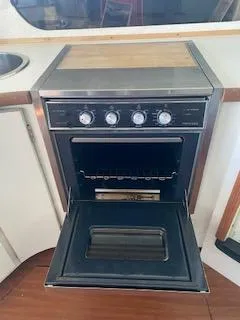 Slide: The Image of Carver Yachts 380 Santego 1993 - 30