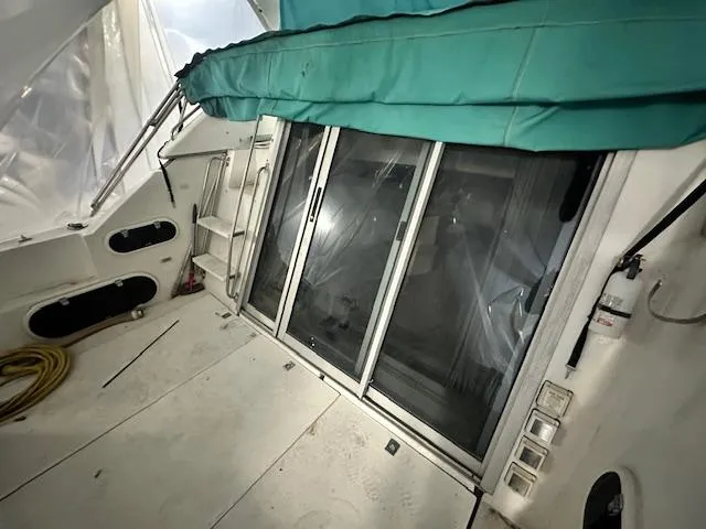 Slide: The Image of Carver Yachts 380 Santego 1993 - 9