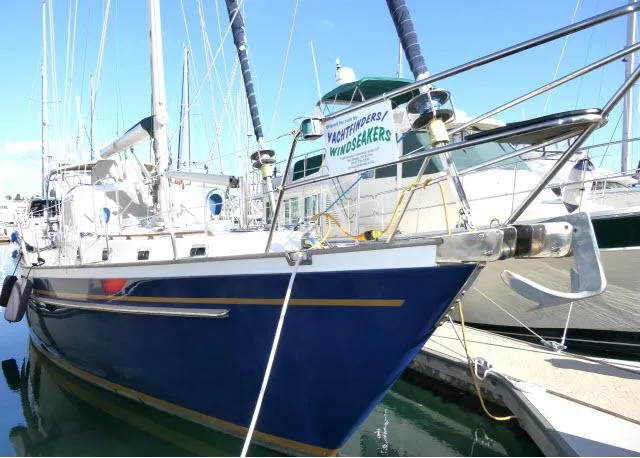 Slide: The Image of Tayana 460 Vancouver Pilothouse 2002 - 103