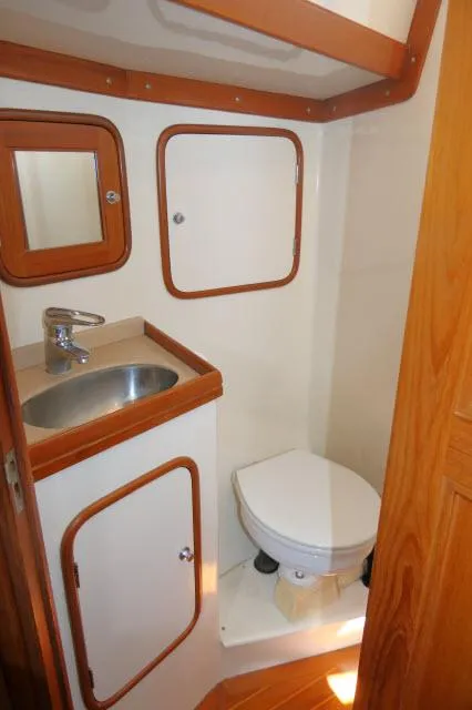 Slide: The Image of Tayana 460 Vancouver Pilothouse 2002 - 54