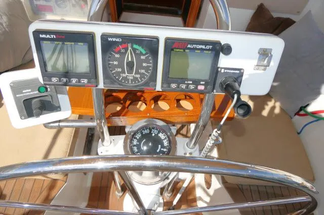 Slide: The Image of Tayana 460 Vancouver Pilothouse 2002 - 66