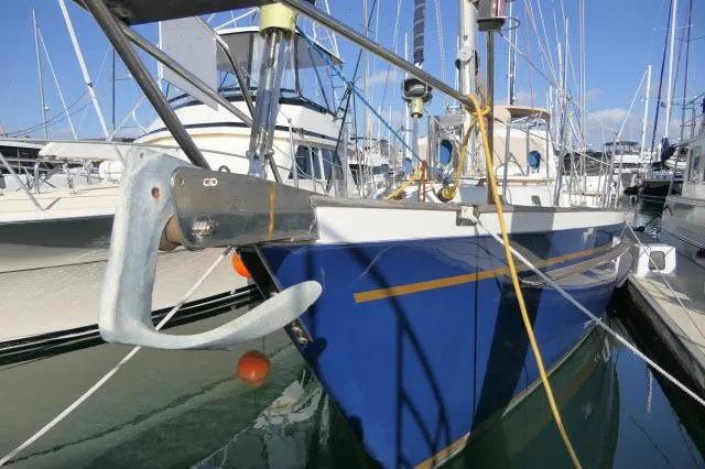 Slide: The Image of Tayana 460 Vancouver Pilothouse 2002 - 85