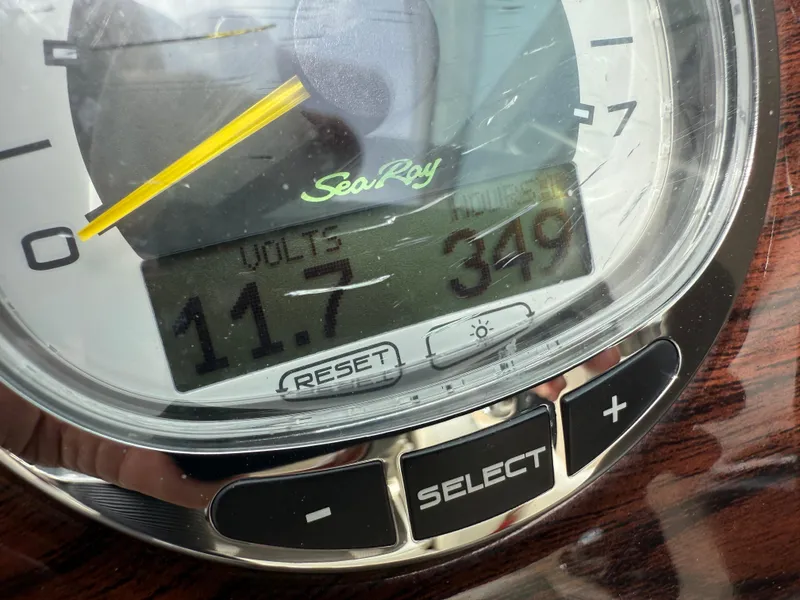 Slide: The Image of Sea Ray 240 Sundeck 2010 - 9