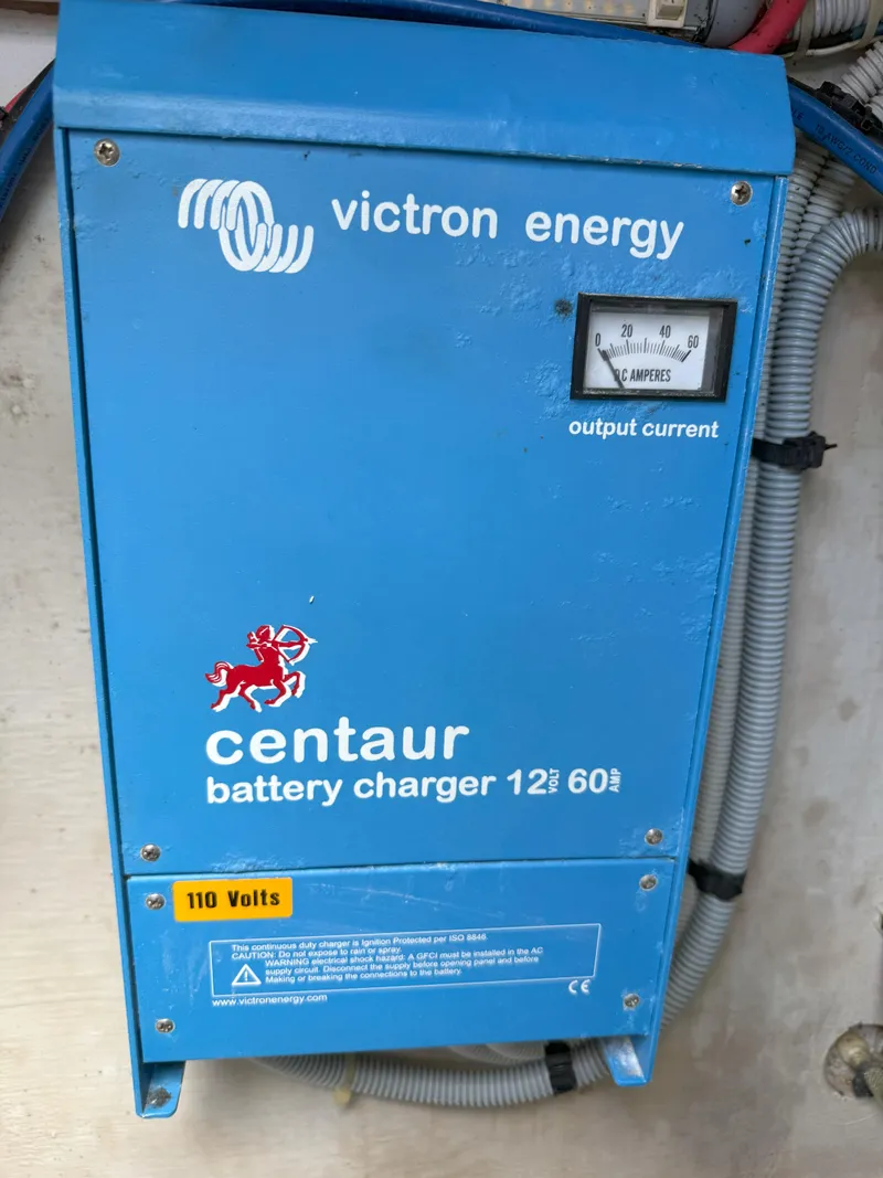 Slide: The Image of Fountaine Pajot Mahe 36 Evolution 2014 - 117