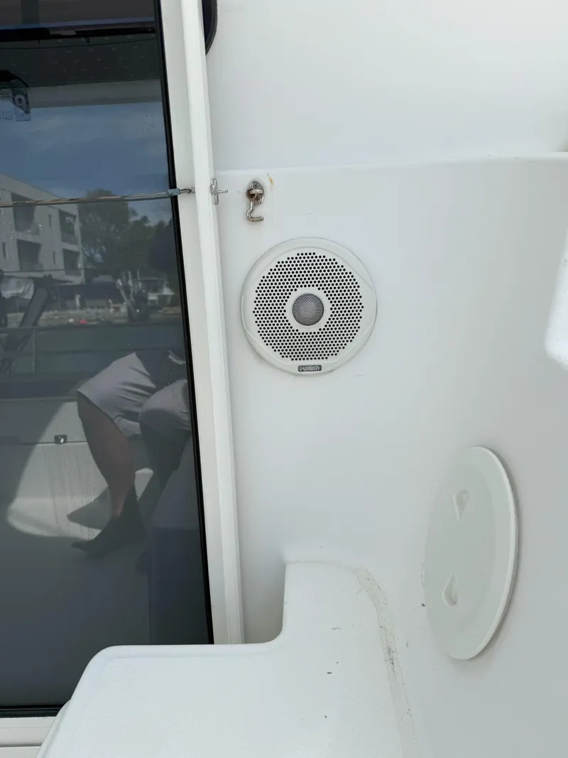 Slide: The Image of Speaker on 2014 Fountaine Pajot Mahe 36 Evolution yacht, exterior view. - 32