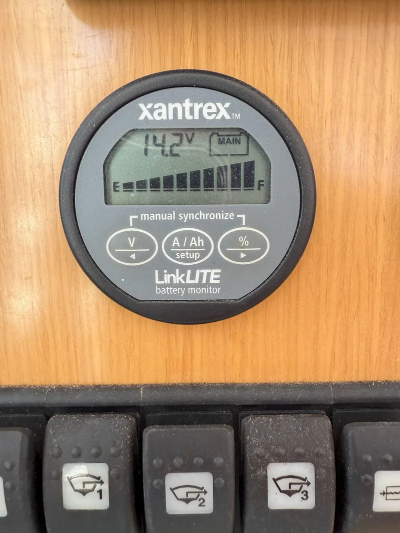 Slide: The Image of Fountaine Pajot Mahe 36 Evolution 2014 - 94