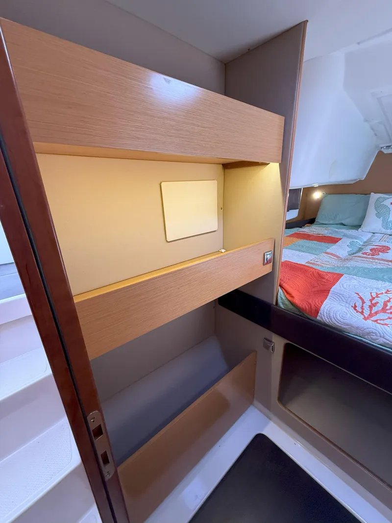 Slide: The Image of Fountaine Pajot Mahe 36 Evolution - Owner's Version 2014 - 101