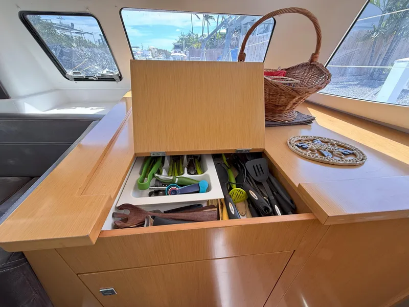 Slide: The Image of Fountaine Pajot Mahe 36 Evolution - Owner's Version 2014 - 78