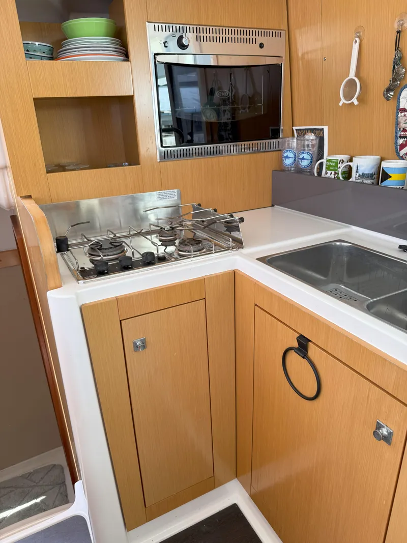 Slide: The Image of Fountaine Pajot Mahe 36 Evolution - Owner's Version 2014 - 81