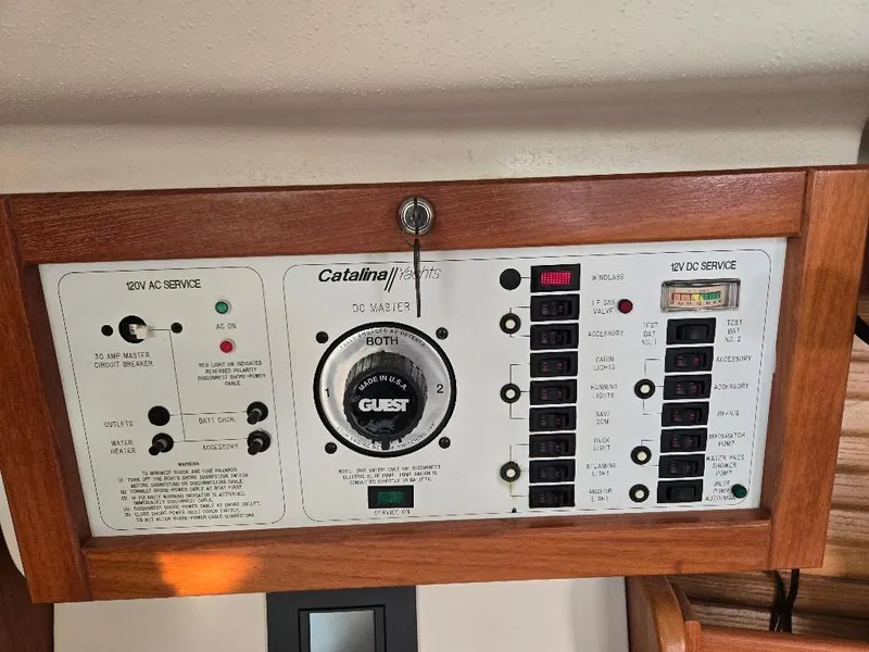 Slide: The Image of Catalina 28 MkII 1997 - 12