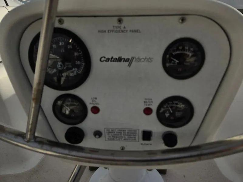 Slide: The Image of Catalina 28 MkII 1997 - 18