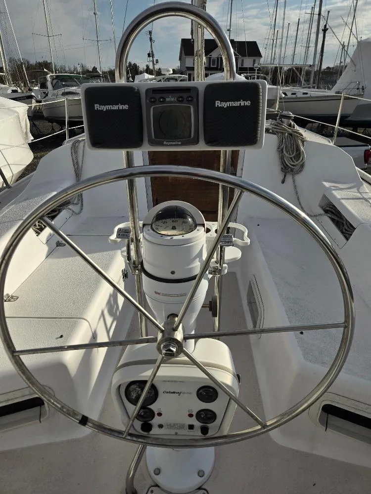 Slide: The Image of Catalina 28 MkII 1997 - 19