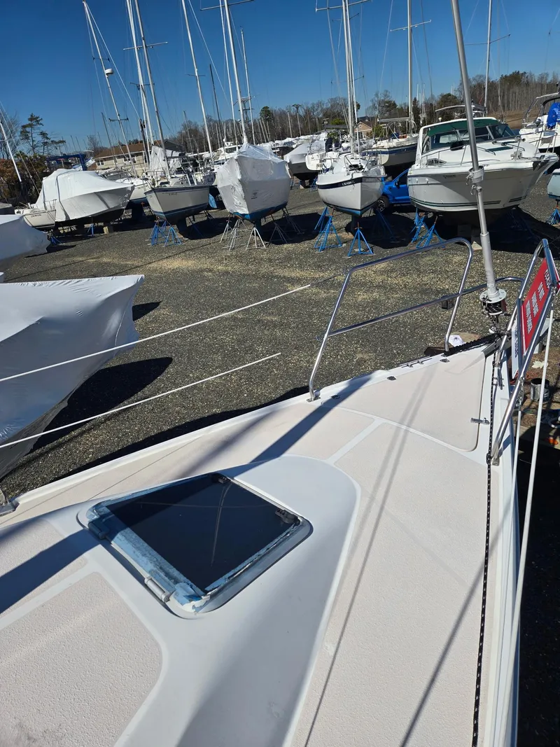 Slide: The Image of Catalina 28 MkII 1997 - 35