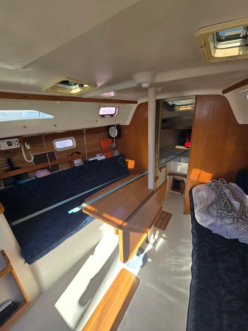 Slide: The Image of Catalina 28 MkII 1997 - 39