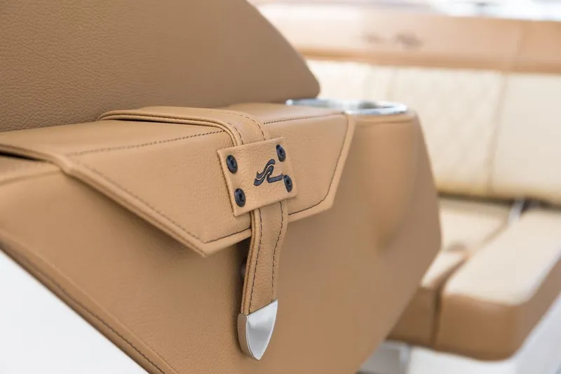 Slide: The Image of Sea Ray 270 Sundeck Outboard 2016 - 17