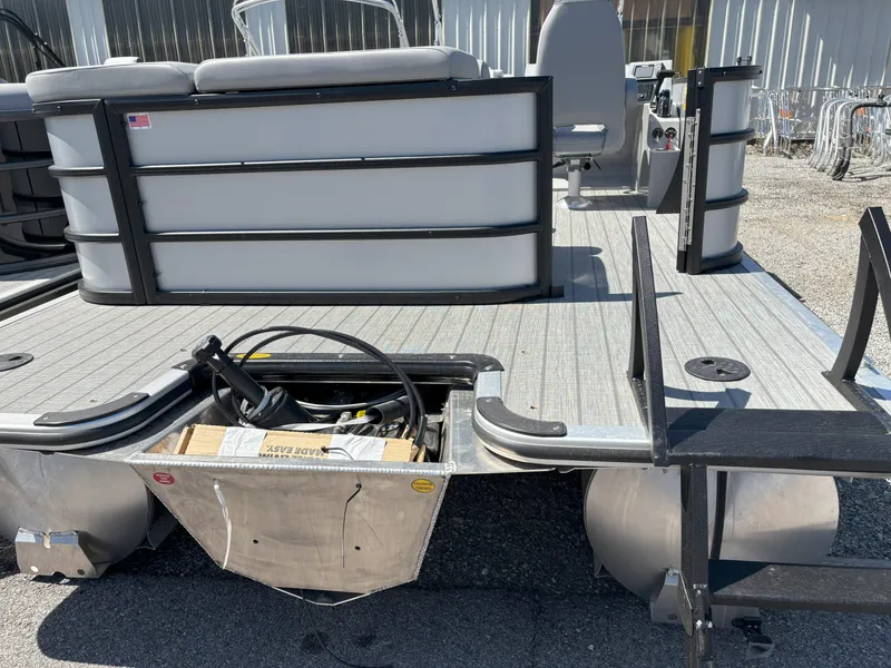 Slide: The Image of Bentley Pontoons Legacy 223 Cruise 2025 - 22