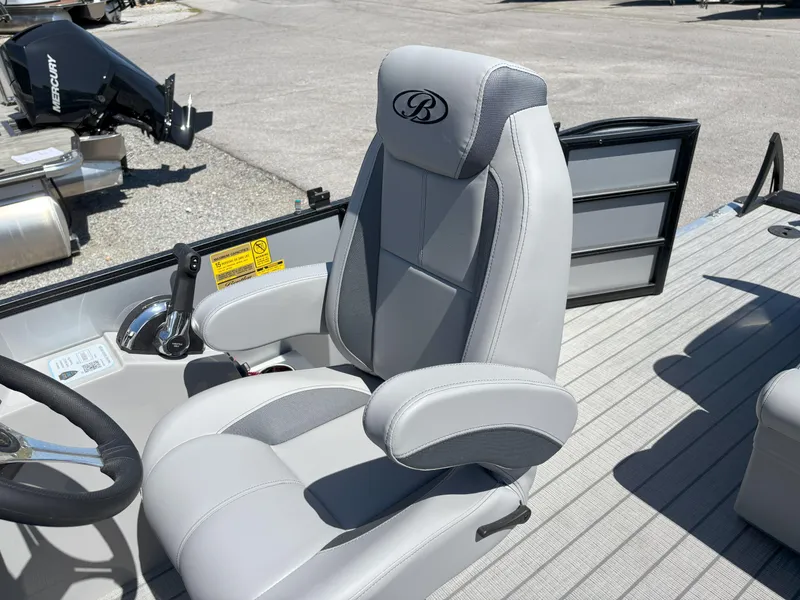 Slide: The Image of Bentley Pontoons Legacy 223 Cruise 2025 - 5