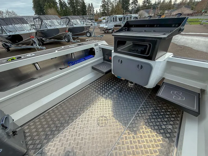 Slide: The Image of Stabi-Craft 1850 SuperCab 2025 - 18