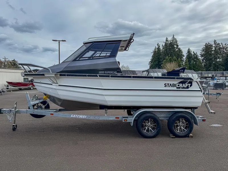 Slide: The Image of Stabi-Craft 1850 SuperCab 2025 - 6