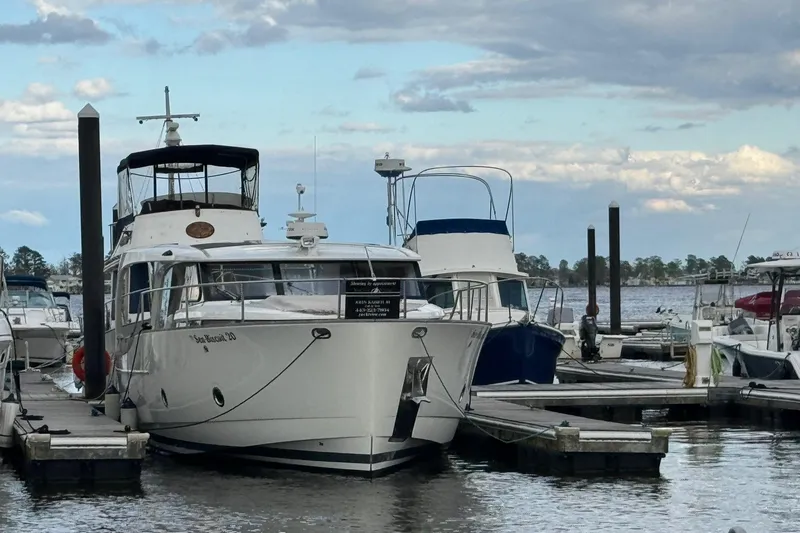 Slide: The Image of Greenline 40 Hybrid 2022 - 115