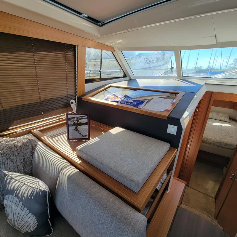 Slide: The Image of Interior of 2022 Greenline 40 Hybrid yacht with modern design and comfortable seating. - 44