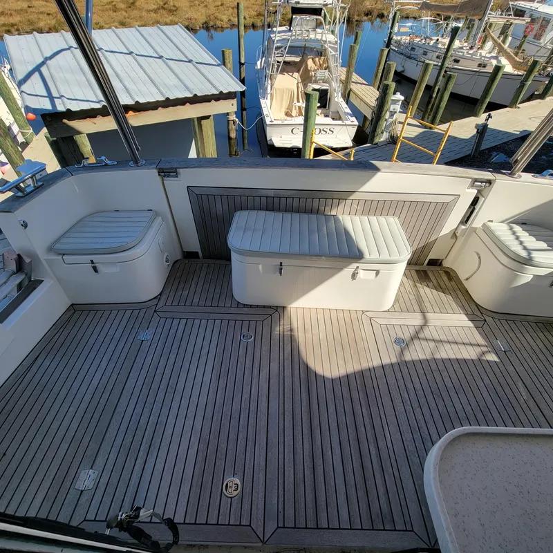 Slide: The Image of Greenline 40 Hybrid 2022 - 60