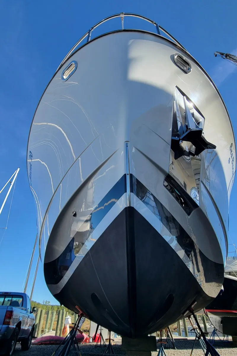 Slide: The Image of Greenline 40 Hybrid 2022 - 68