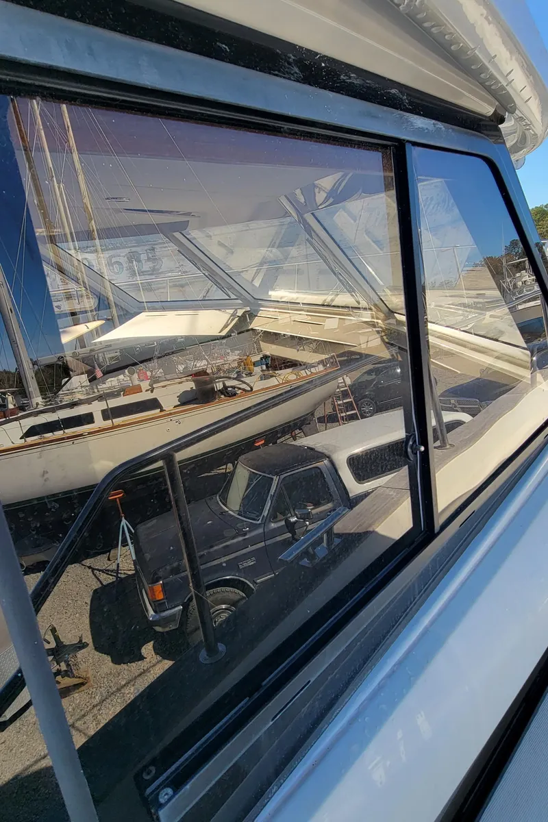 Slide: The Image of Greenline 40 Hybrid 2022 - 78