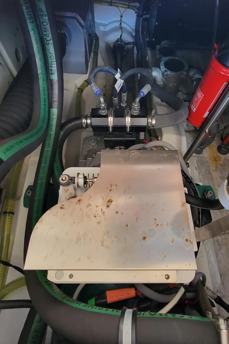 Slide: The Image of Greenline 40 Hybrid 2022 - 83