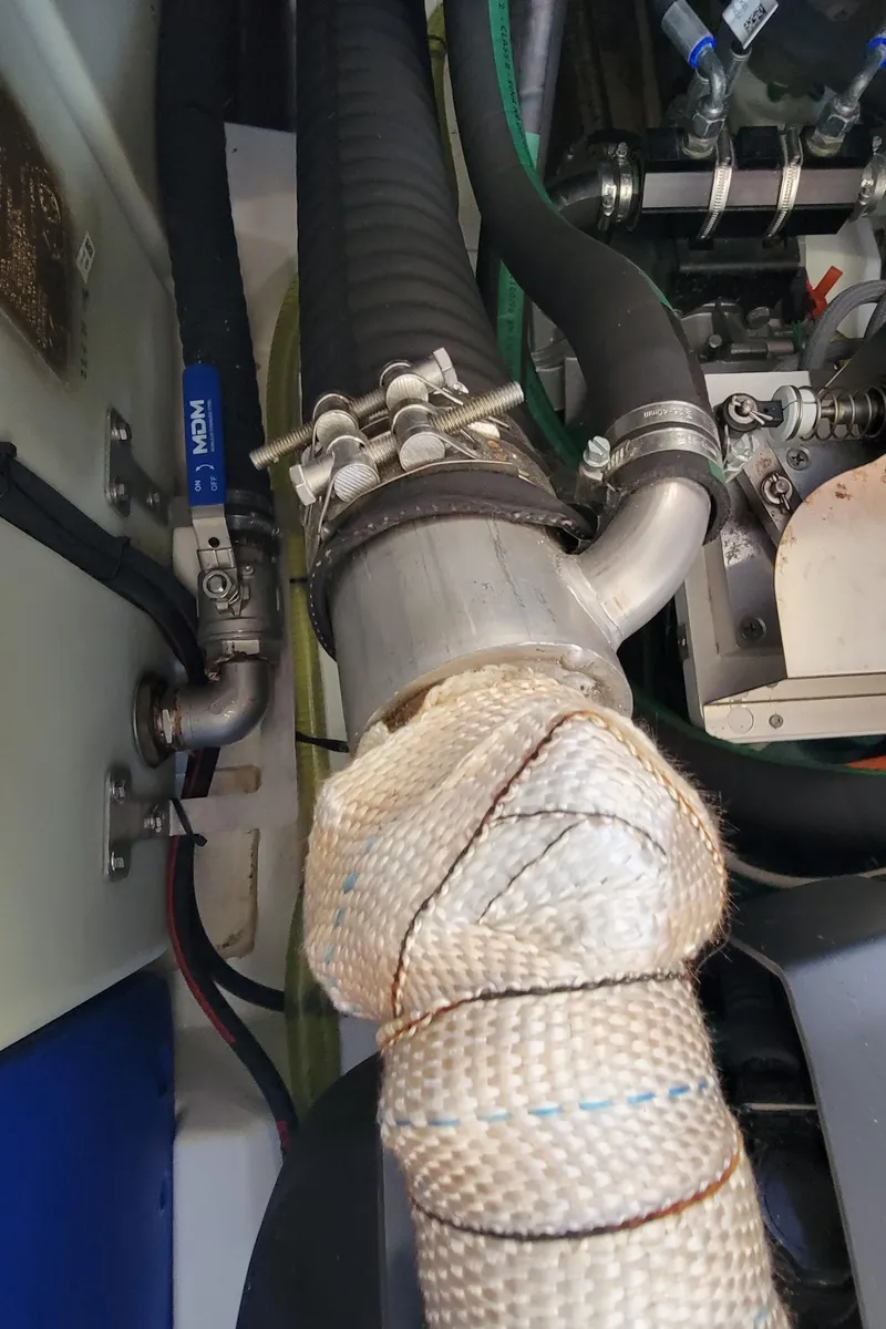 Slide: The Image of Greenline 40 Hybrid 2022 - 85