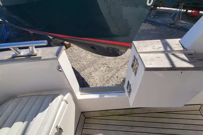 Slide: The Image of Greenline 40 Hybrid 2022 - 97