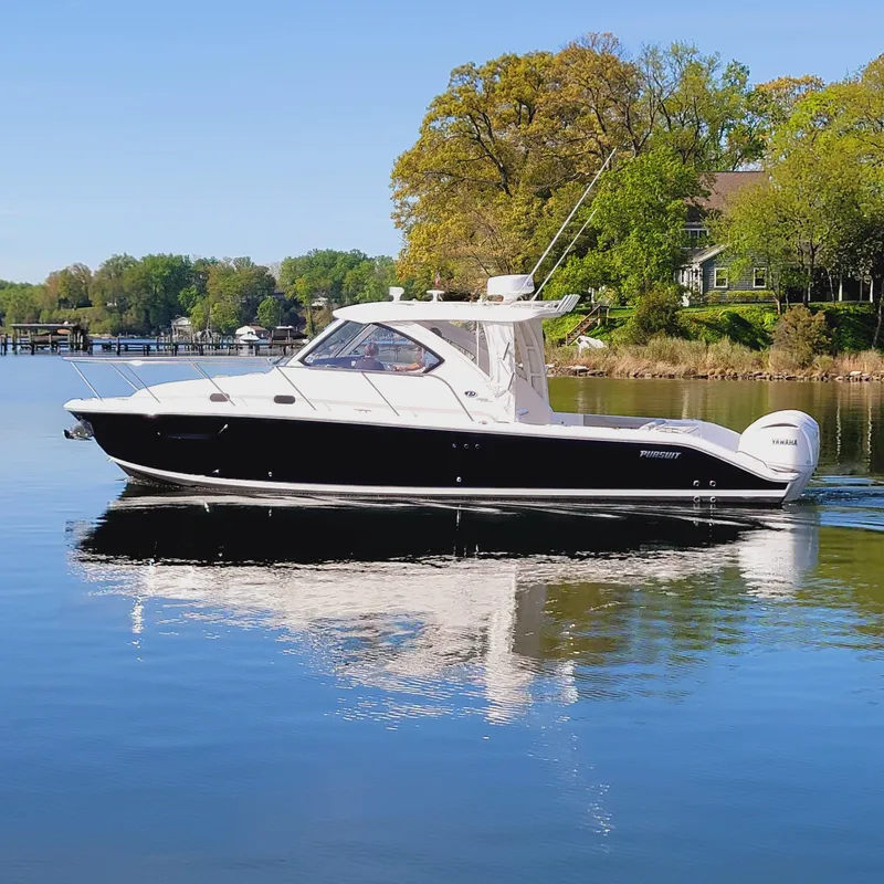 Slide: The Image of Pursuit OS 325 Offshore 2023 - 52