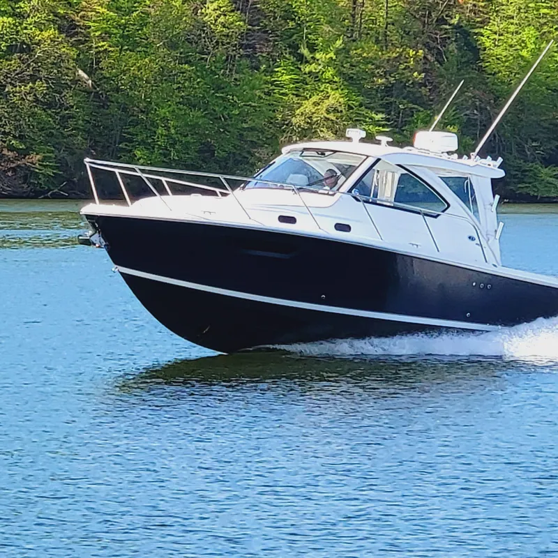 Slide: The Image of Pursuit OS 325 Offshore 2023 - 57