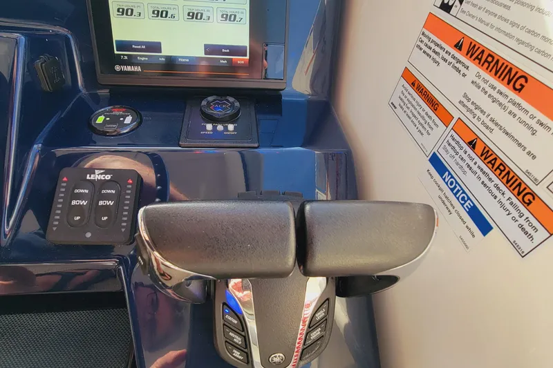 Slide: The Image of Pursuit OS 325 Offshore 2023 - 65