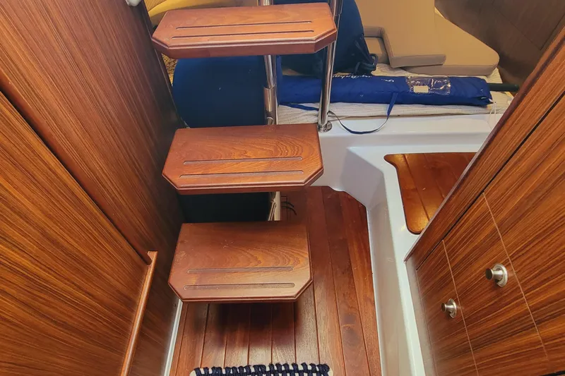 Slide: The Image of Pursuit OS 325 Offshore 2023 - 74